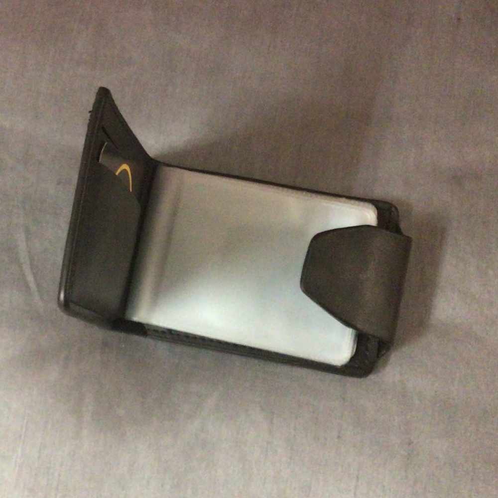 📦 Card Holder-Black